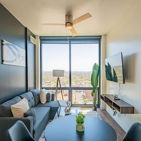 Detailed 2Bd, Highrise Dt, Pool, Gym, Parking, Sleeps 8 Apartment Phoenix Exterior foto