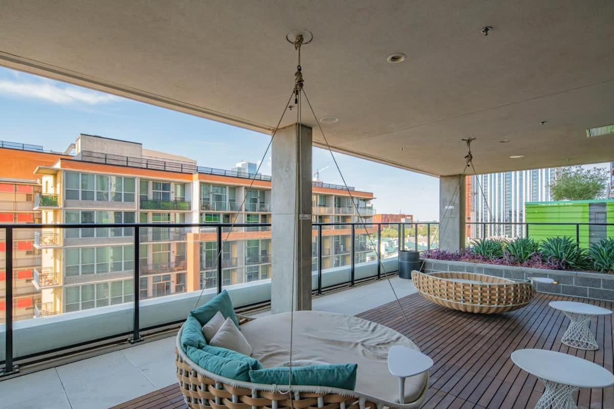 Detailed 2Bd, Highrise Dt, Pool, Gym, Parking, Sleeps 8 Apartment Phoenix Exterior foto