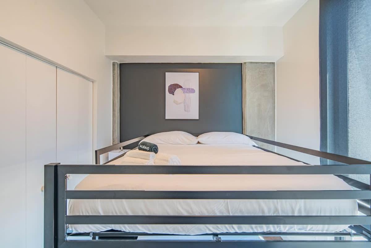 Detailed 2Bd, Highrise Dt, Pool, Gym, Parking, Sleeps 8 Apartment Phoenix Exterior foto