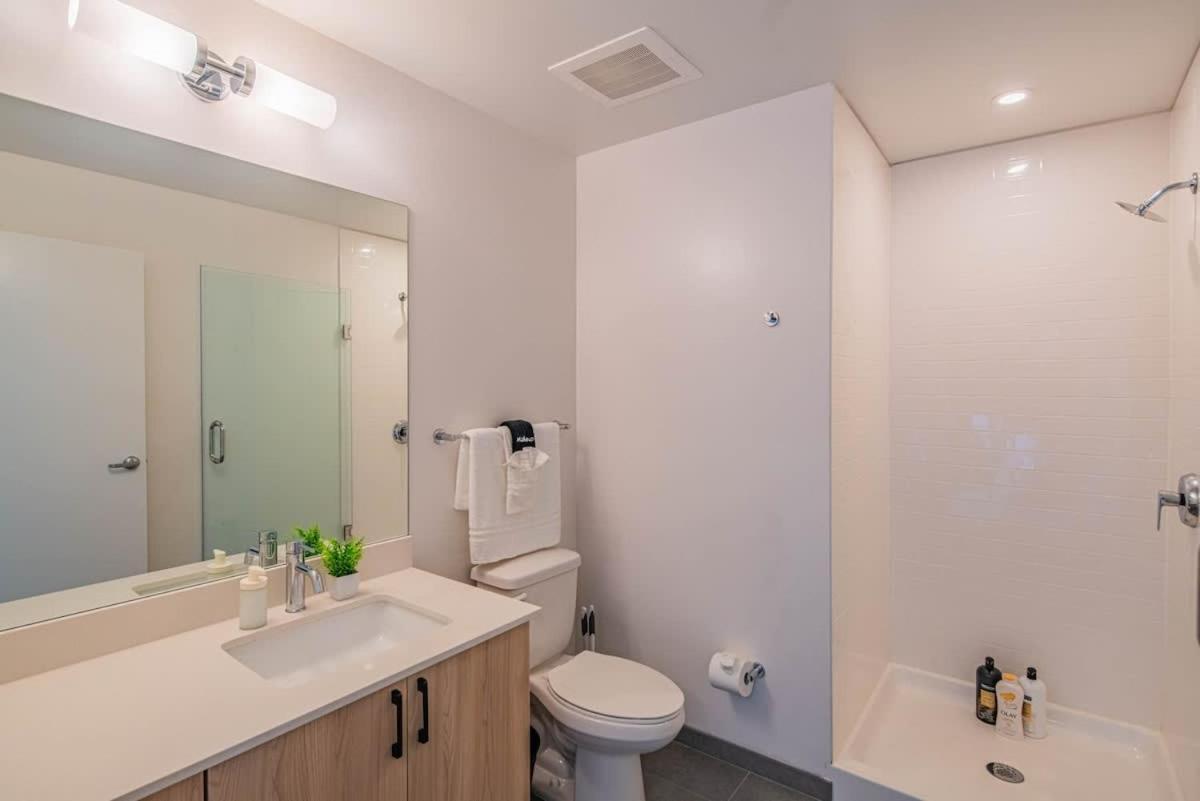 Detailed 2Bd, Highrise Dt, Pool, Gym, Parking, Sleeps 8 Apartment Phoenix Exterior foto