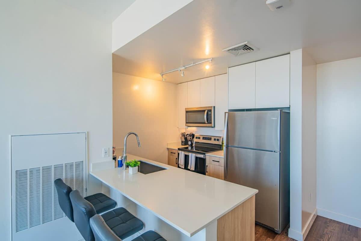 Detailed 2Bd, Highrise Dt, Pool, Gym, Parking, Sleeps 8 Apartment Phoenix Exterior foto